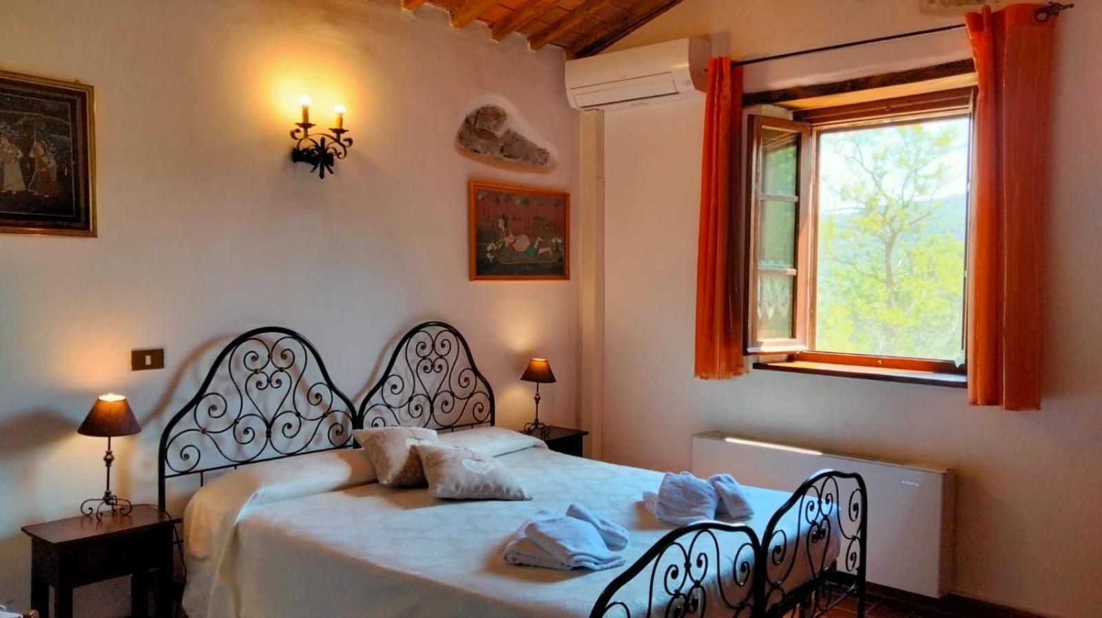 Agriturismo Grossola Castiglione d'Orcia Luaran gambar