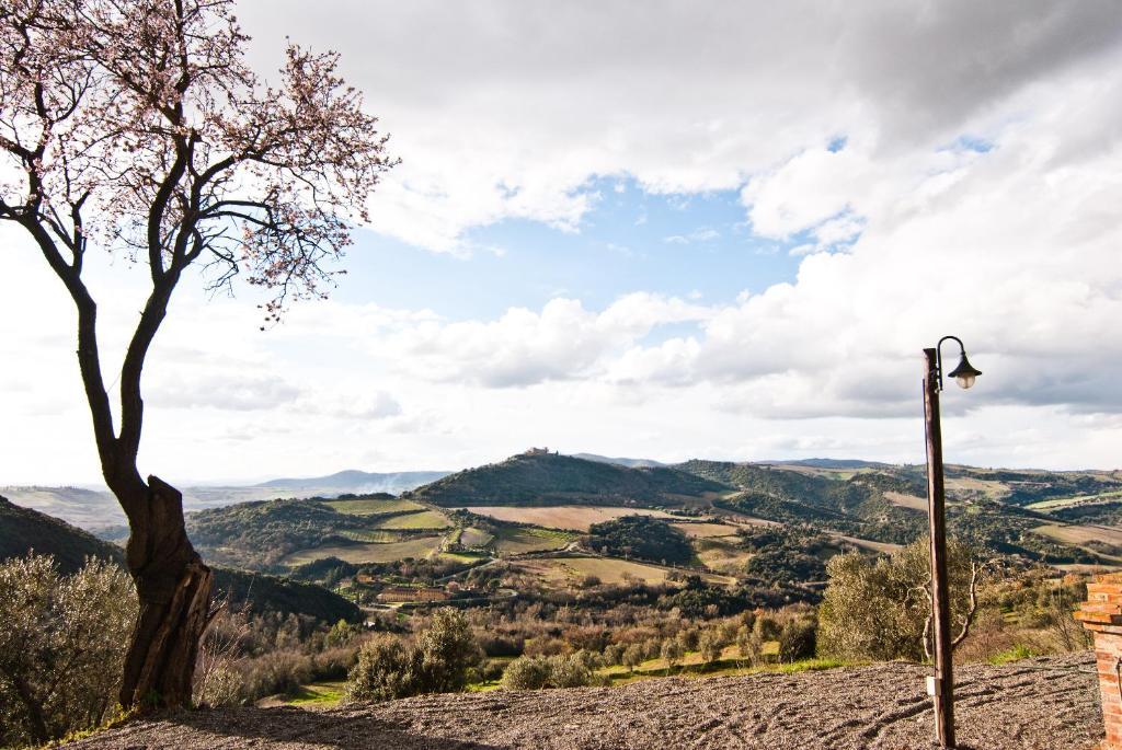 Agriturismo Grossola Castiglione d'Orcia Luaran gambar
